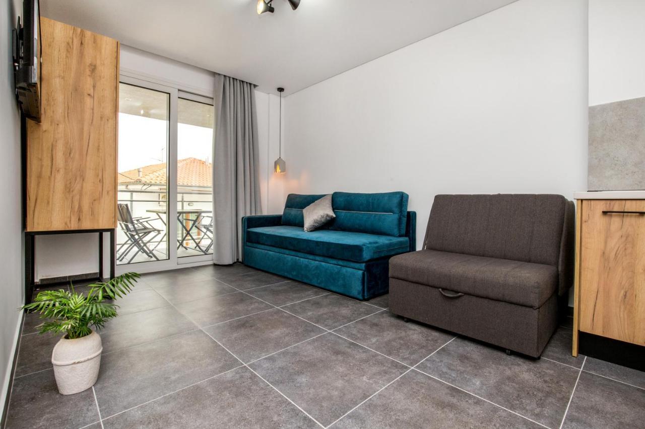 Linden Apartments Potos Eksteriør billede